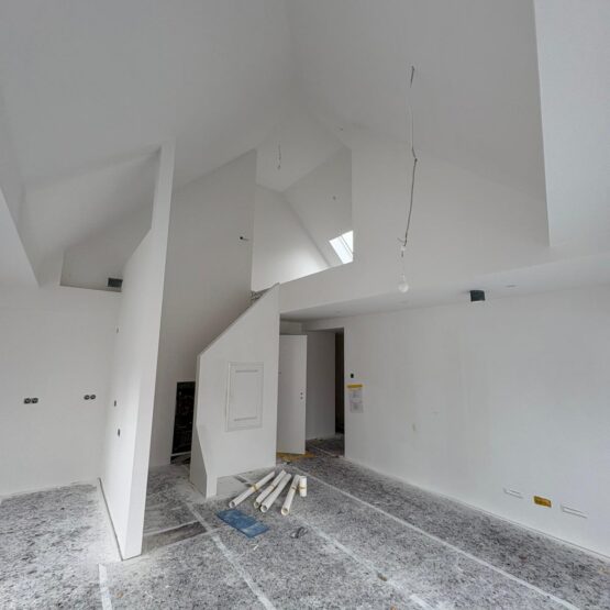 Professionelle Untergrundvorbereitung für Tapezierarbeiten in München